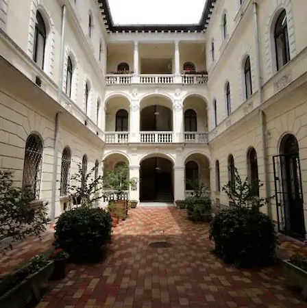 Appartamento Perfect Location Spacious 4 Bedroom Flat For 11 Guests